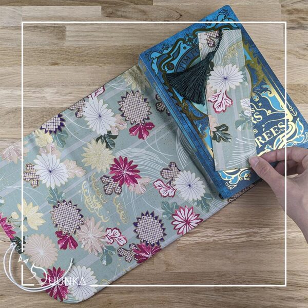 Pochette livre broché + marque page > 40€ – Image 2