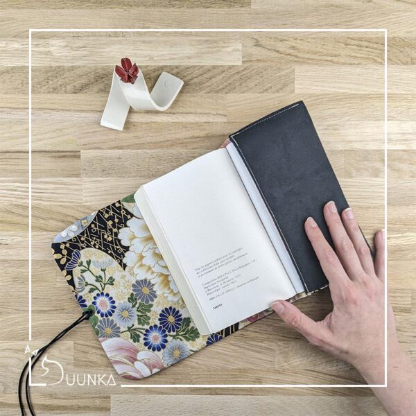 Pochette livre de poche > 24€ – Image 3