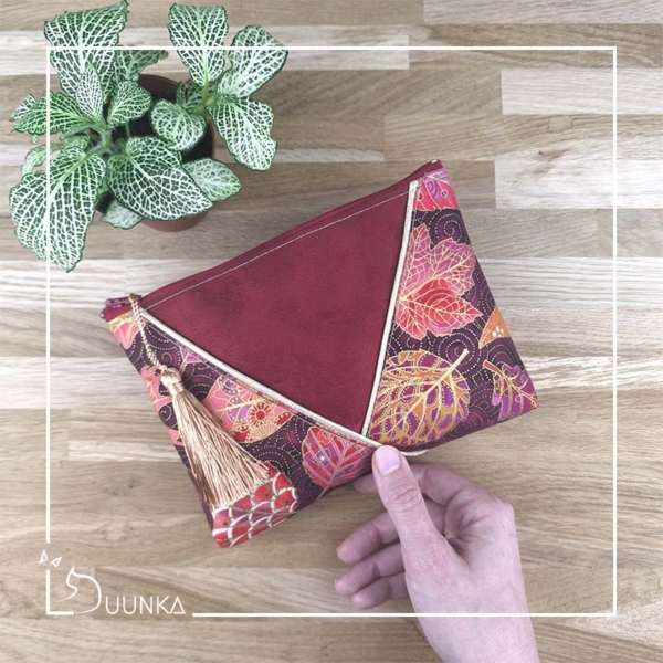 Pochette bandoulière > 30€