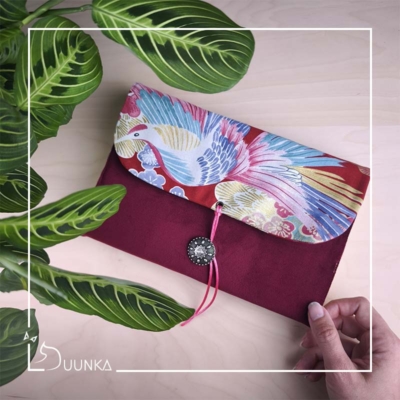 Pochette livre broché > 28€